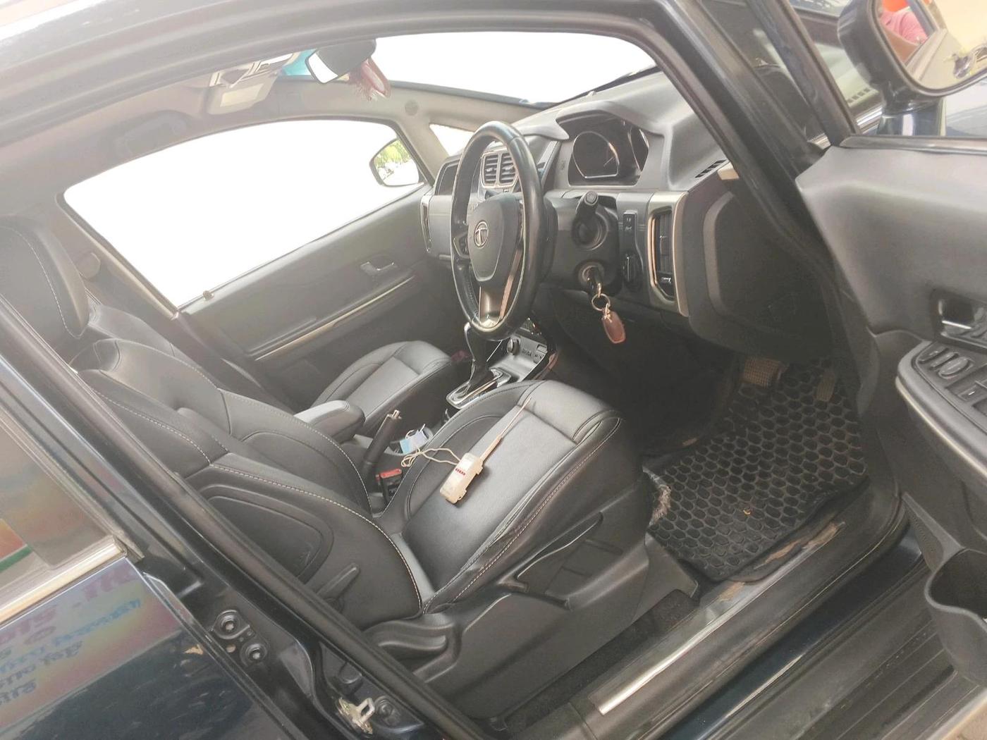 2017 Tata Hexa XTA 4X2 6 STR, Diesel, Automatic, 84,020 km, interior