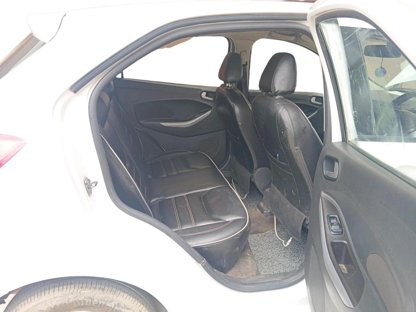 2015 Ford New Figo TITANIUM 1.5 PETROL AT, Petrol, Automatic, 56,292 km, interior