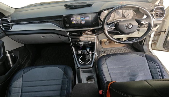 2022 Skoda KUSHAQ AMBITION 1.0L TSI MT, Petrol, Manual, 51,338 km, interior