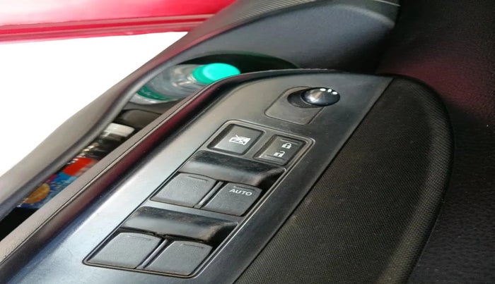 2011 Maruti Swift VXI, Petrol, Manual, 41,638 km, interior