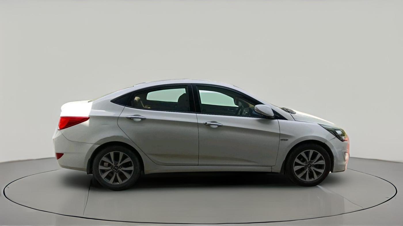 2015 Hyundai Verna FLUIDIC 4S 1.6 VTVT S(O), Petrol, Manual, 94,262 km, exterior