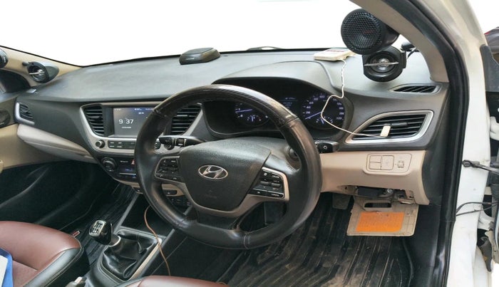 2018 Hyundai Verna 1.6 VTVT SX O, Petrol, Manual, 62,474 km, interior