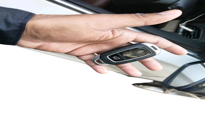 2018 Hyundai Verna 1.6 VTVT SX O, Petrol, Manual, 62,474 km, interior