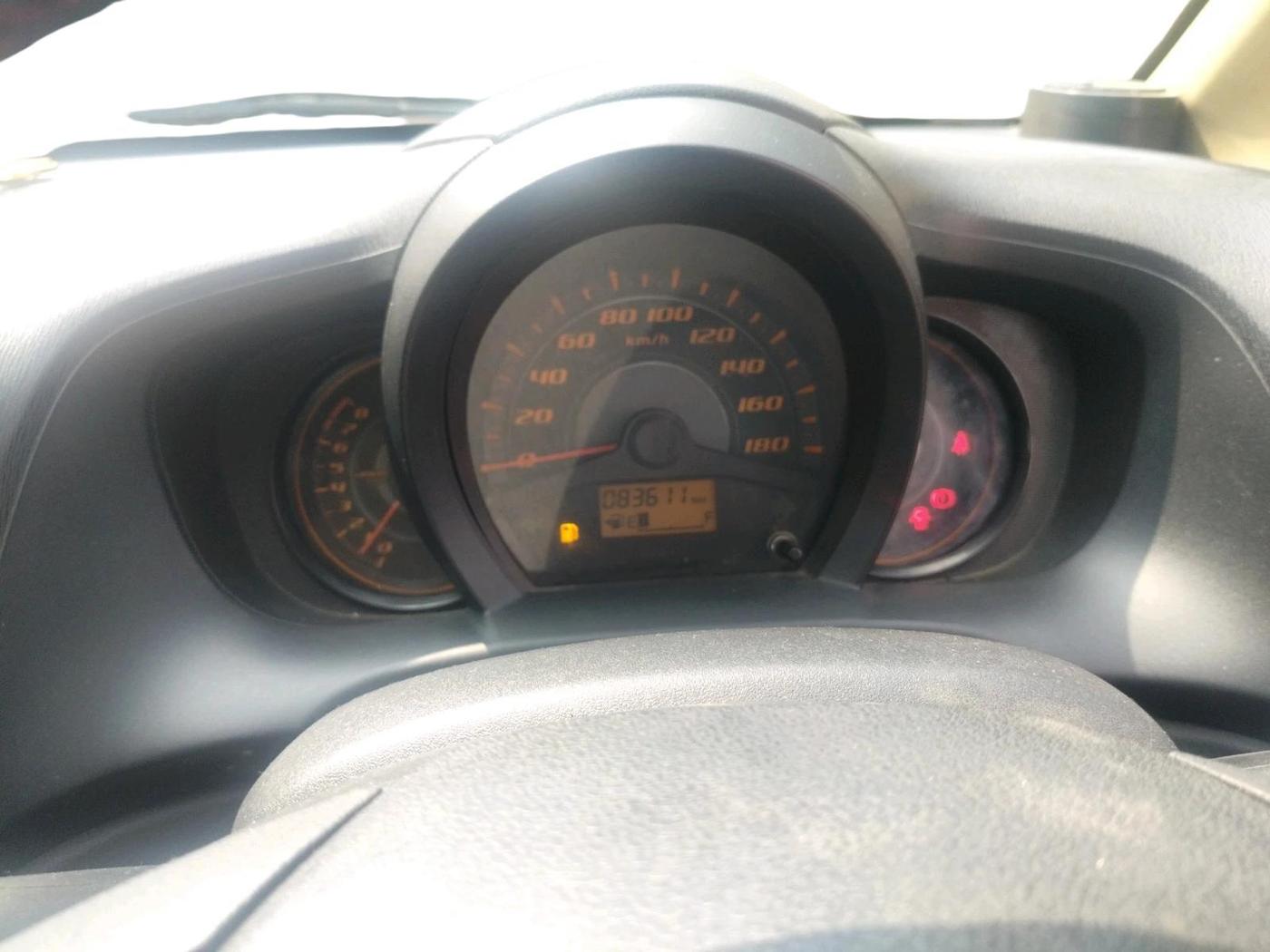 2014 Honda Amaze 1.2L I-VTEC E, CNG, Manual, 83,611 km, interior