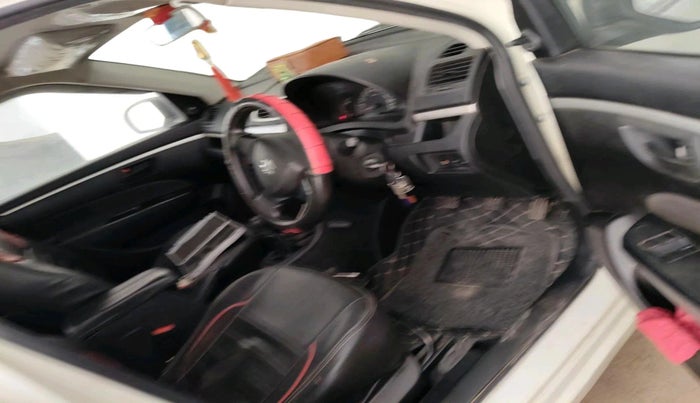 2017 Maruti Swift LXI (O), Petrol, Manual, 83,719 km, interior