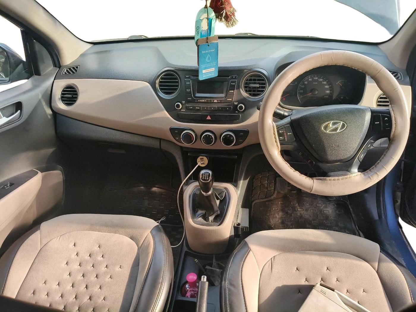 2016 Hyundai Xcent S 1.2, Petrol, Manual, 1,16,337 km, interior