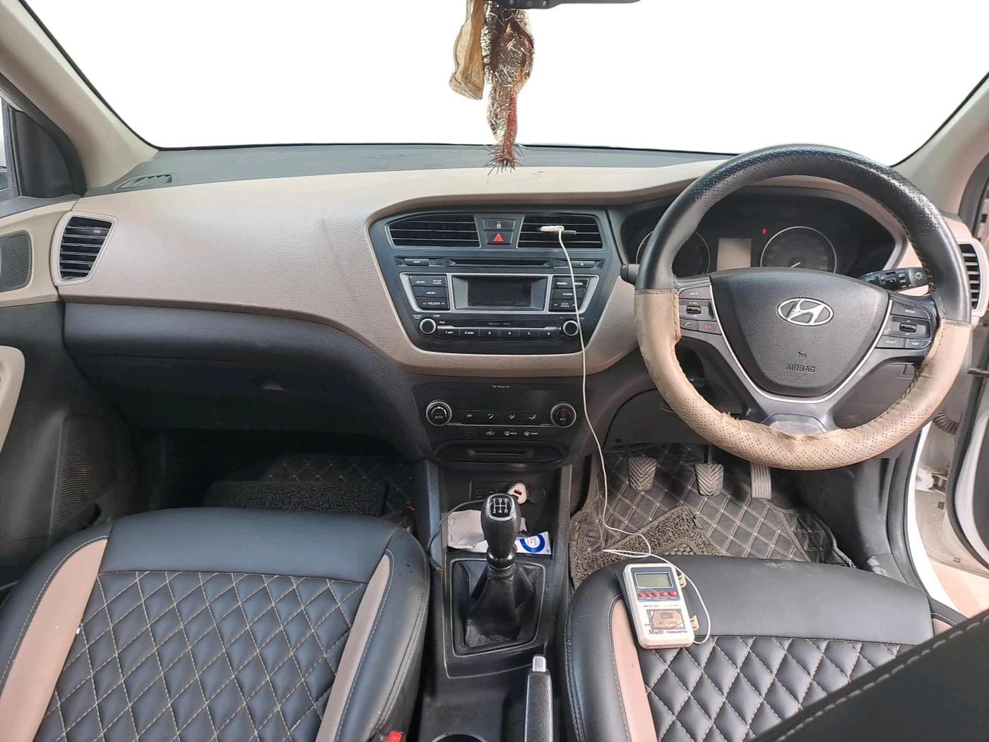 2015 Hyundai Elite i20 SPORTZ 1.2, Petrol, Manual, 73,207 km, interior