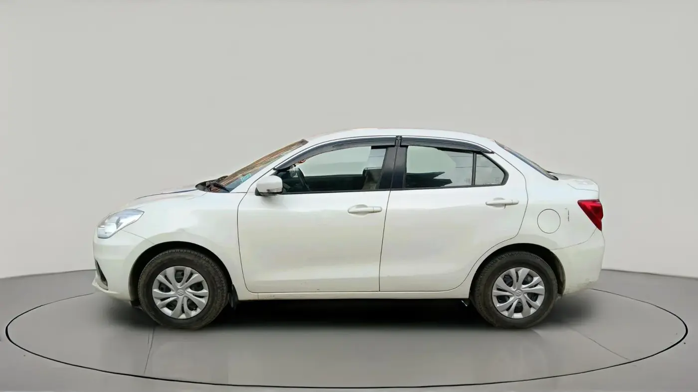 2022 Maruti Dzire VXI, CNG, Manual, 24,990 km, exterior