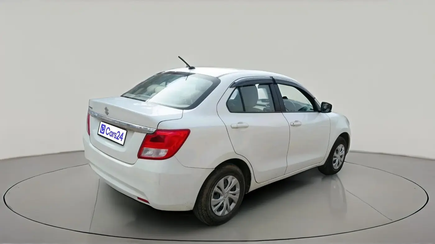 2022 Maruti Dzire VXI, CNG, Manual, 24,990 km, exterior