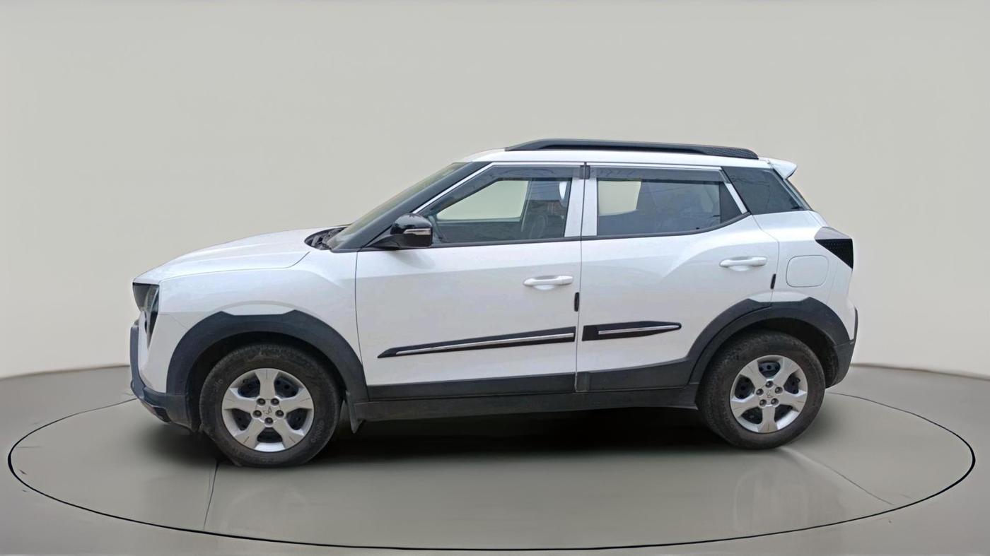 2025 Mahindra XUV 3XO MX2 Pro 1.5 Turbo Diesel, Diesel, Manual, 25,793 km, exterior