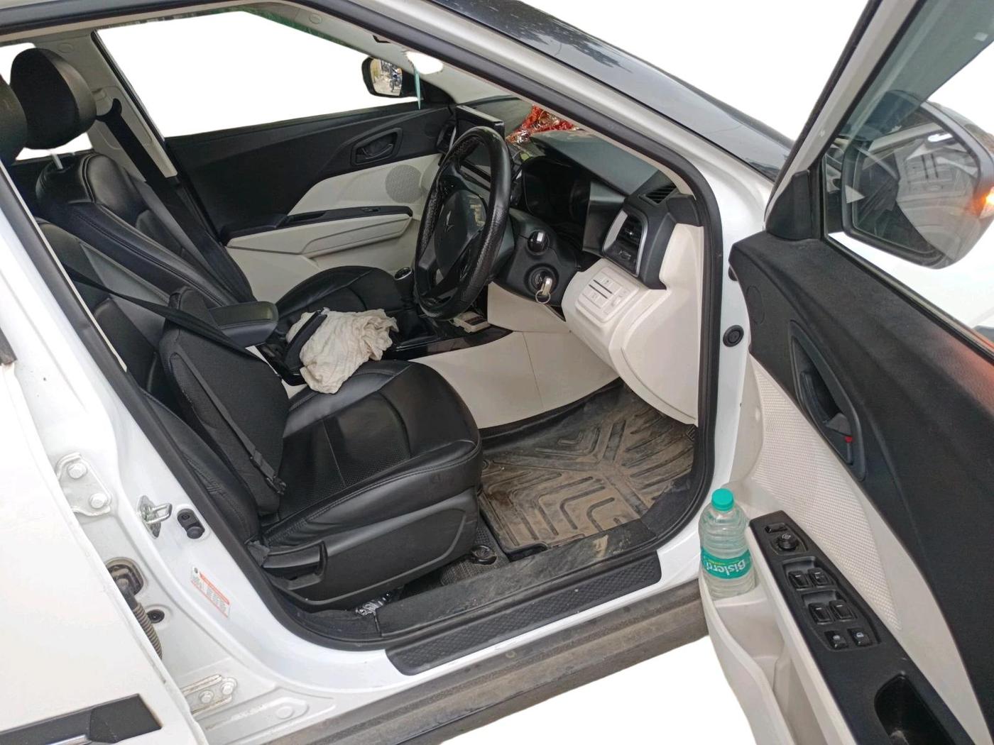 2025 Mahindra XUV 3XO MX2 Pro 1.5 Turbo Diesel, Diesel, Manual, 25,793 km, interior