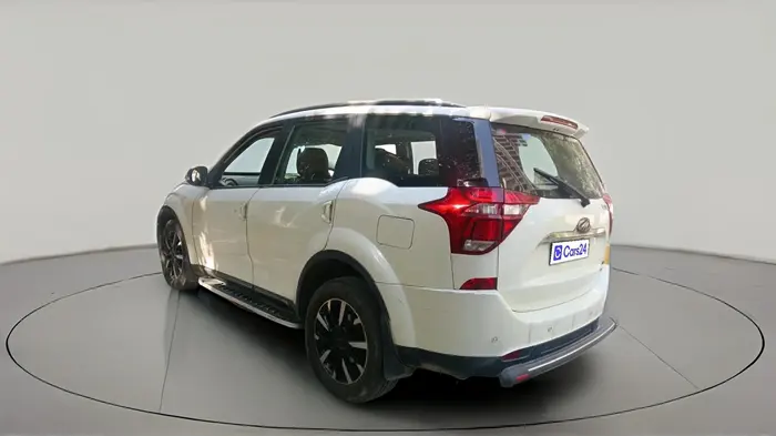 2019 Mahindra XUV500 W11 AT, Diesel, Automatic, 62,350 km, exterior