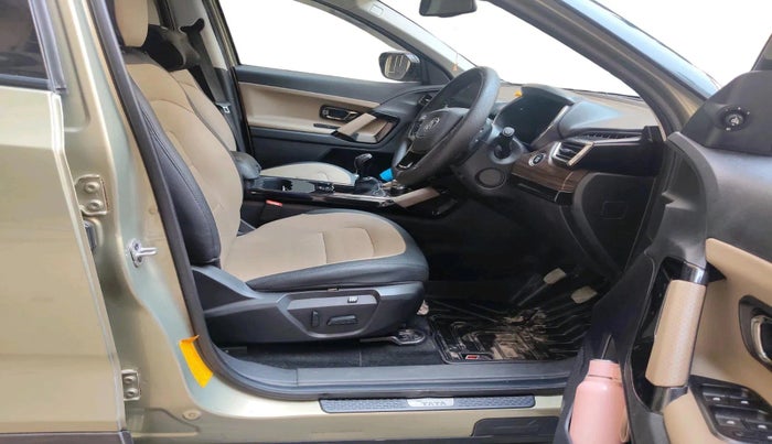 2022 Tata Safari XZ PLUS KAZIRANGA, Diesel, Manual, 66,842 km, interior