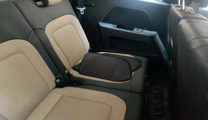 2022 Tata Safari XZ PLUS KAZIRANGA, Diesel, Manual, 66,842 km, interior