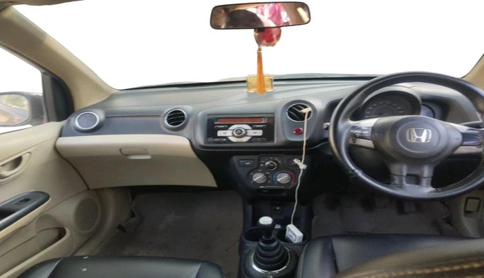 2015 Honda Amaze 1.2L I-VTEC S, CNG, Manual, 1,50,486 km, interior
