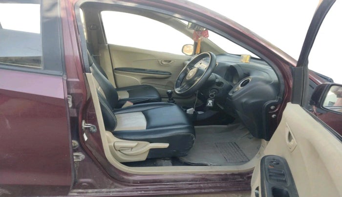 2015 Honda Amaze 1.2L I-VTEC S, CNG, Manual, 1,50,486 km, interior