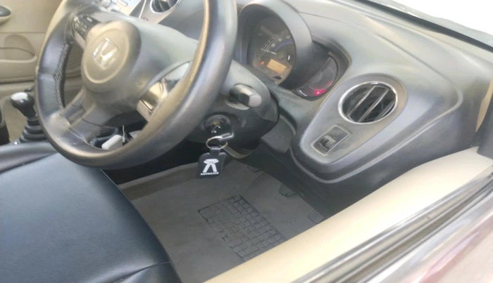 2015 Honda Amaze 1.2L I-VTEC S, CNG, Manual, 1,50,486 km, interior