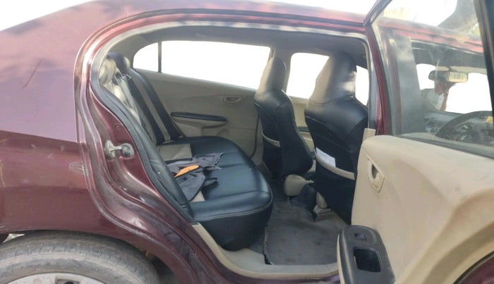 2015 Honda Amaze 1.2L I-VTEC S, CNG, Manual, 1,50,486 km, interior
