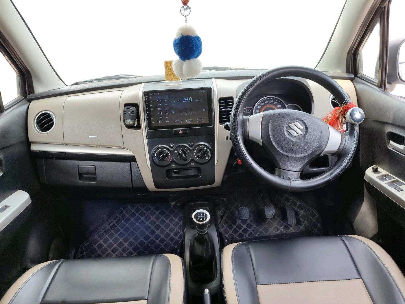 2015 Maruti Wagon R 1.0 VXI, CNG, Manual, 69,033 km, interior