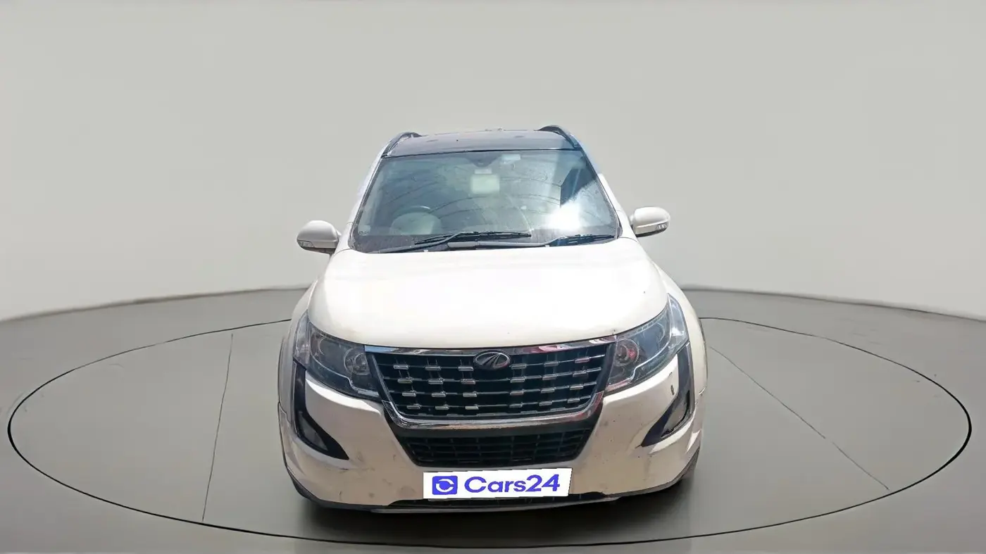 2019 Mahindra XUV500 W7, Diesel, Manual, 99,302 km, exterior