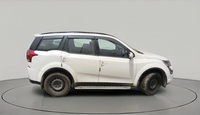 2019 Mahindra XUV500 W7, Diesel, Manual, 99,302 km, exterior