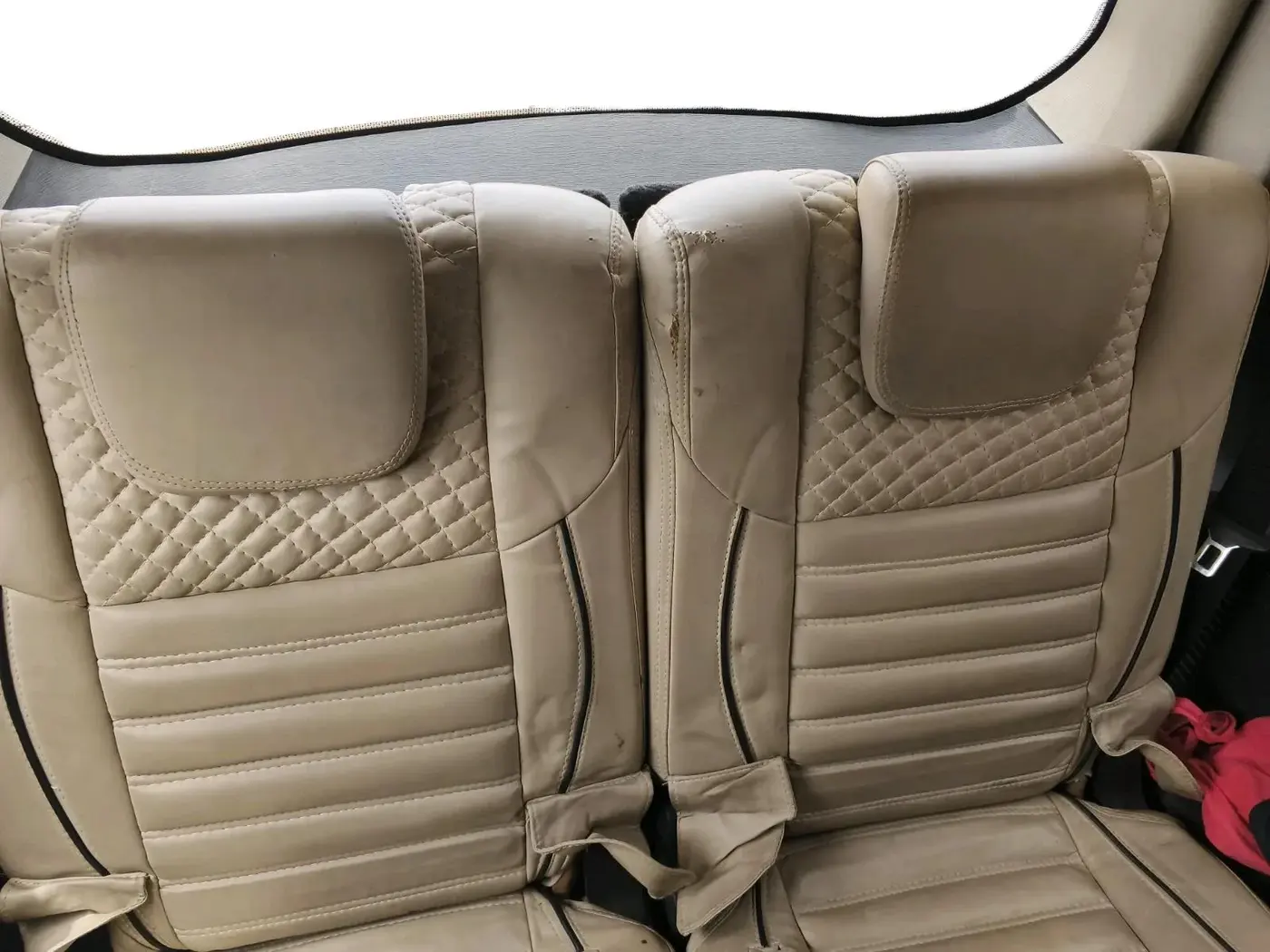 2019 Mahindra XUV500 W7, Diesel, Manual, 99,302 km, interior