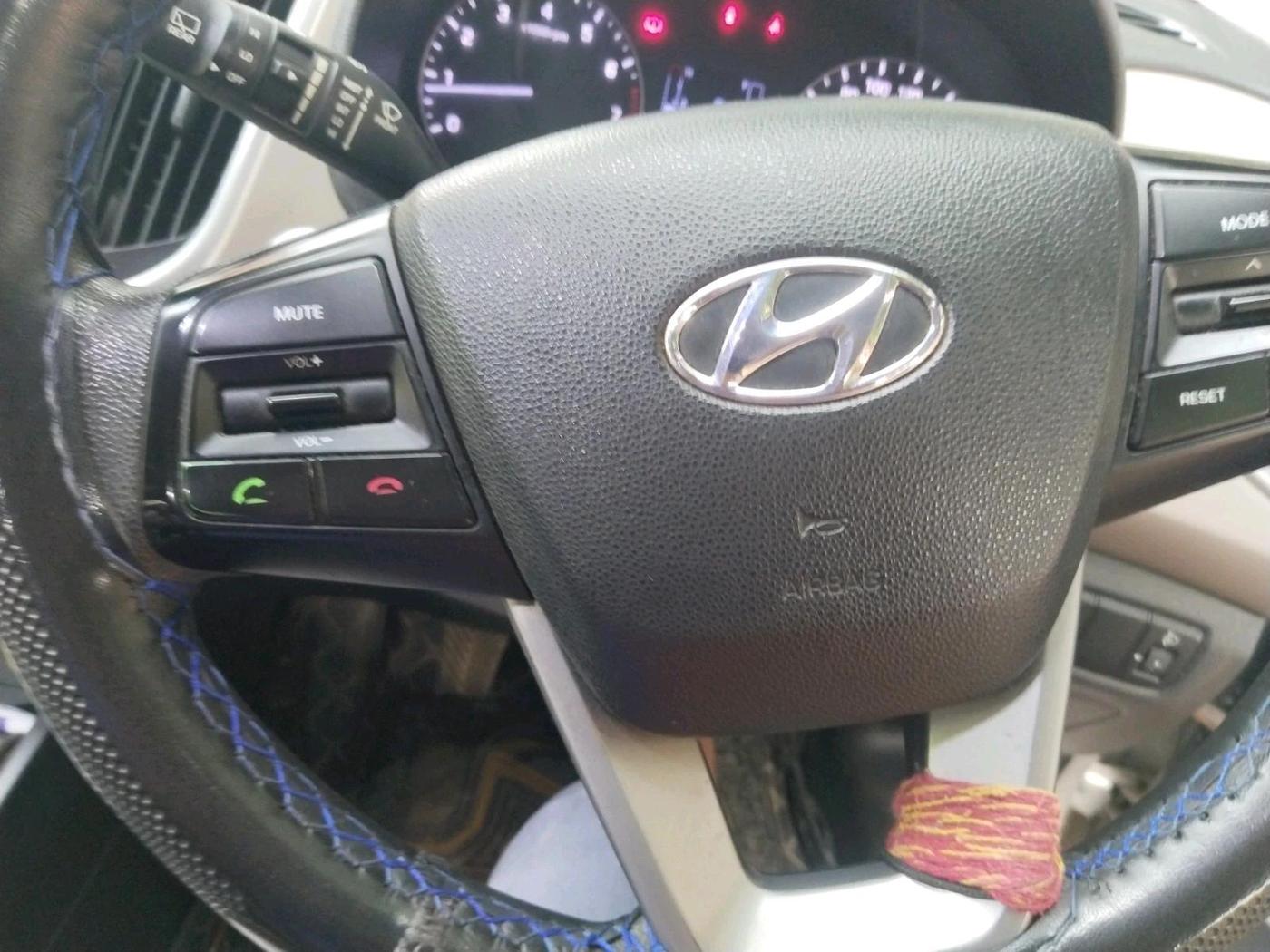 2018 Hyundai Creta SX PLUS 1.6 PETROL, Petrol, Manual, 61,920 km, interior