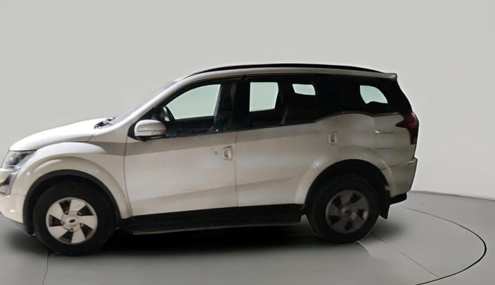 2019 Mahindra XUV500 W7, Diesel, Manual, 61,805 km, exterior