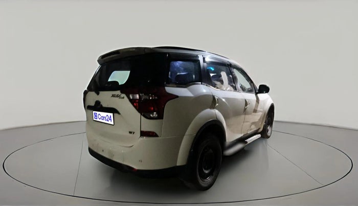 2019 Mahindra XUV500 W7, Diesel, Manual, 61,805 km, exterior