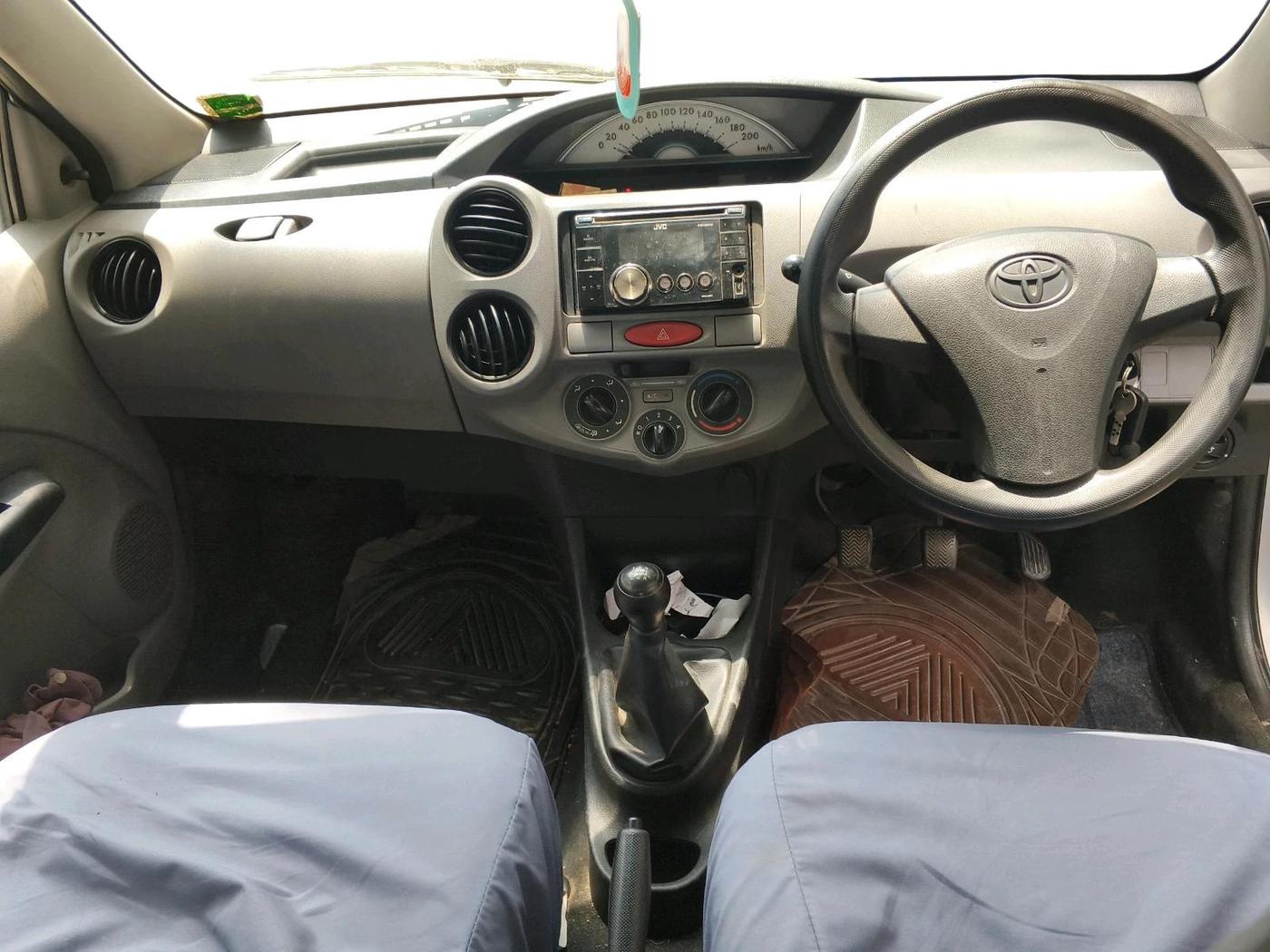 2011 Toyota Etios G, Petrol, Manual, 42,939 km, interior