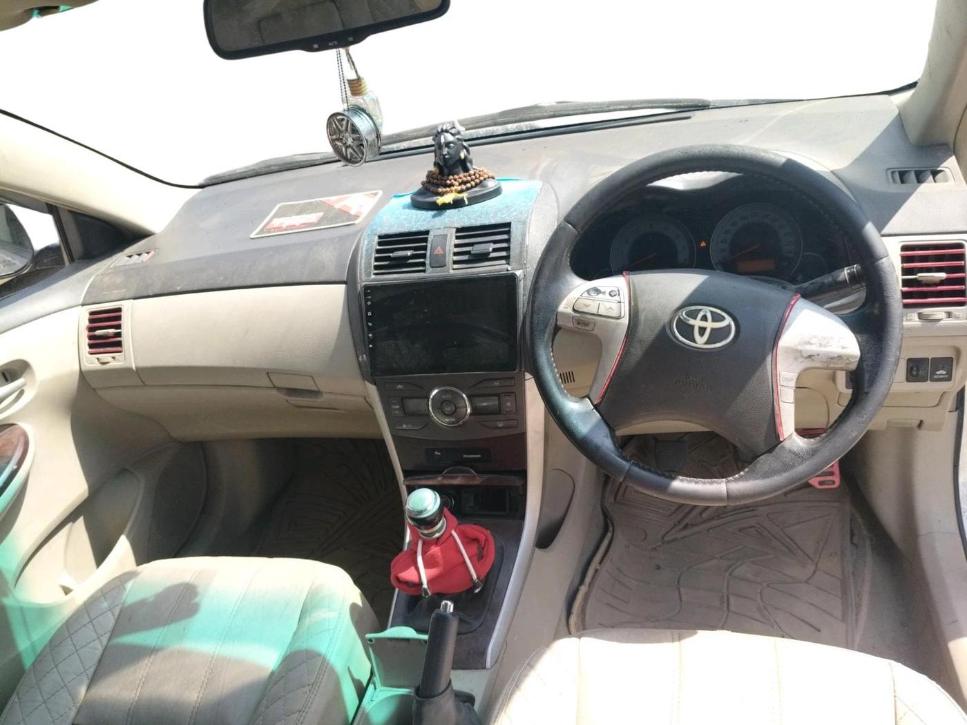 2013 Toyota Corolla Altis G PETROL, Petrol, Manual, 98,584 km, interior