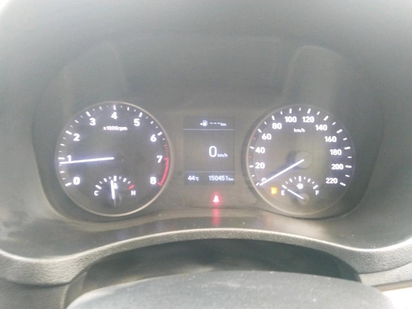 2019 Hyundai Verna 1.6 VTVT SX, CNG, Manual, 1,50,451 km, interior
