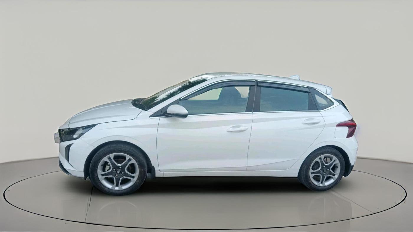 2026 Hyundai NEW I20 SPORTZ 1.2 MT, Petrol, Manual, 5,301 km, exterior