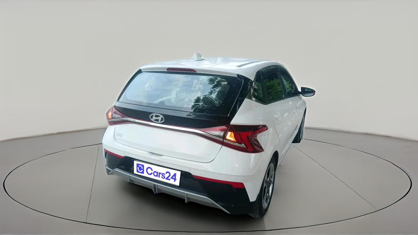 2026 Hyundai NEW I20 SPORTZ 1.2 MT, Petrol, Manual, 5,301 km, exterior