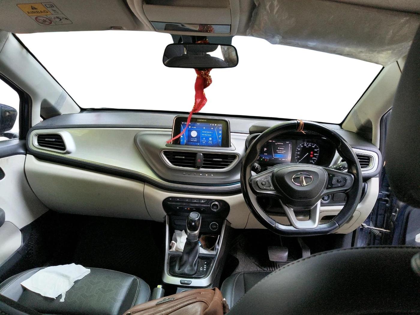2022 Tata ALTROZ XZA PLUS, Petrol, Automatic, 28,901 km, interior