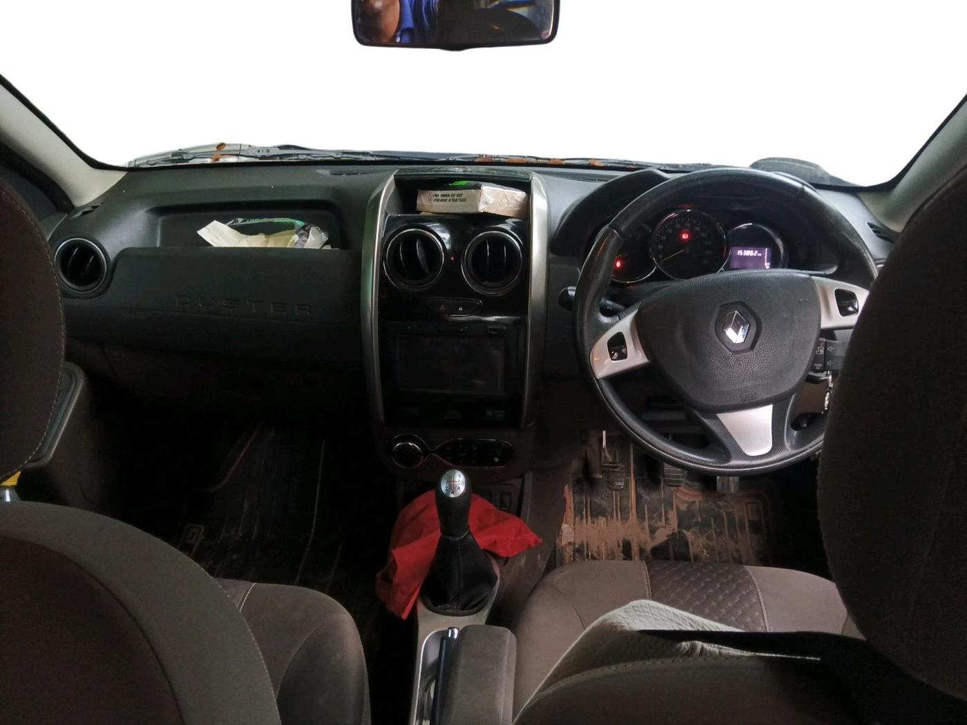 2017 Renault Duster 85 PS RXZ DIESEL, Diesel, Manual, 1,53,862 km, interior