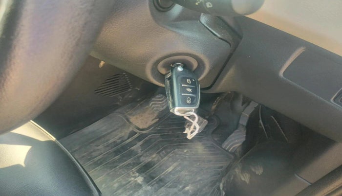 2022 Nissan MAGNITE XE, Petrol, Manual, 23,995 km, interior