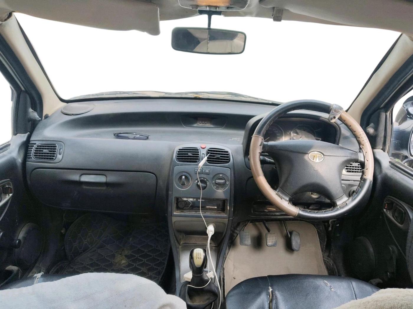 2017 Tata Indigo ECS GLS, CNG, Manual, 1,02,459 km, interior