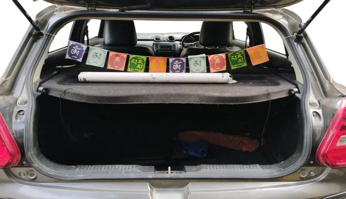 2020 Maruti Swift VXI AMT, Petrol, Automatic, 60,485 km, exterior