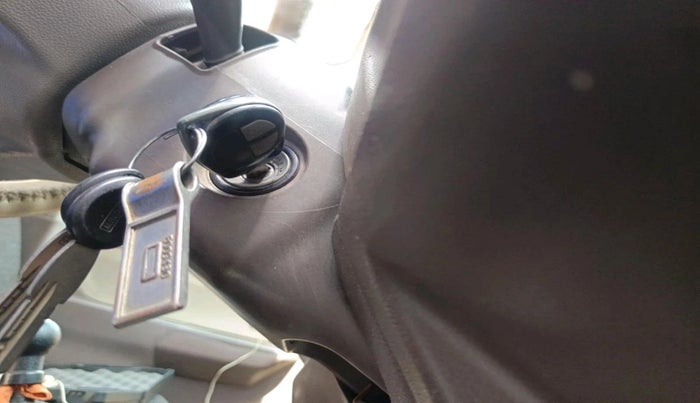 2011 Maruti Zen Estilo VXI, CNG, Manual, 1,01,161 km, interior