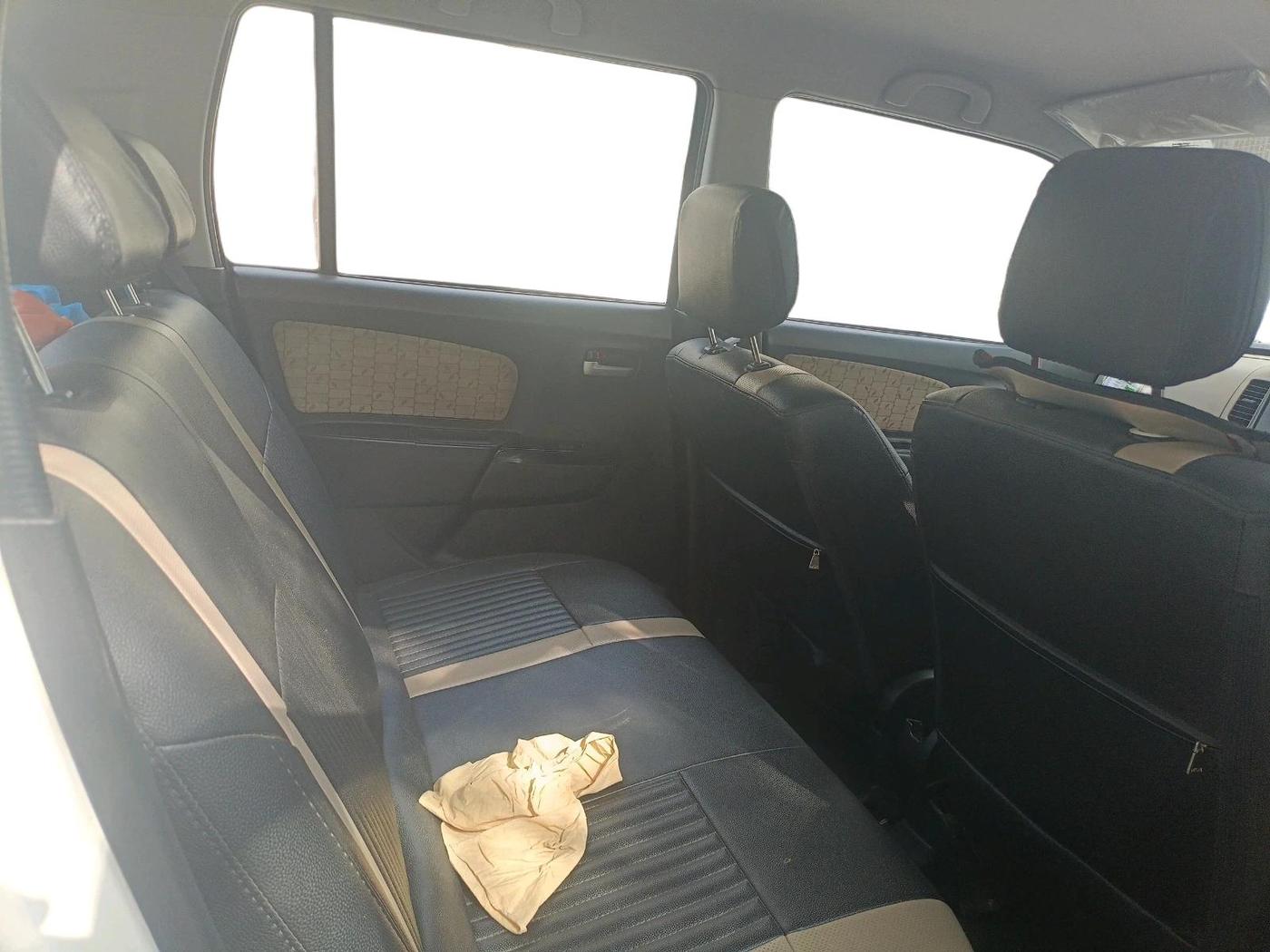 2017 Maruti Wagon R 1.0 VXI, Petrol, Manual, 50,719 km, interior