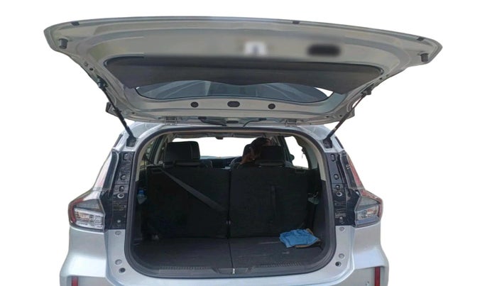 2025 Maruti XL6 ALPHA AT, Petrol, Automatic, 2,187 km, exterior