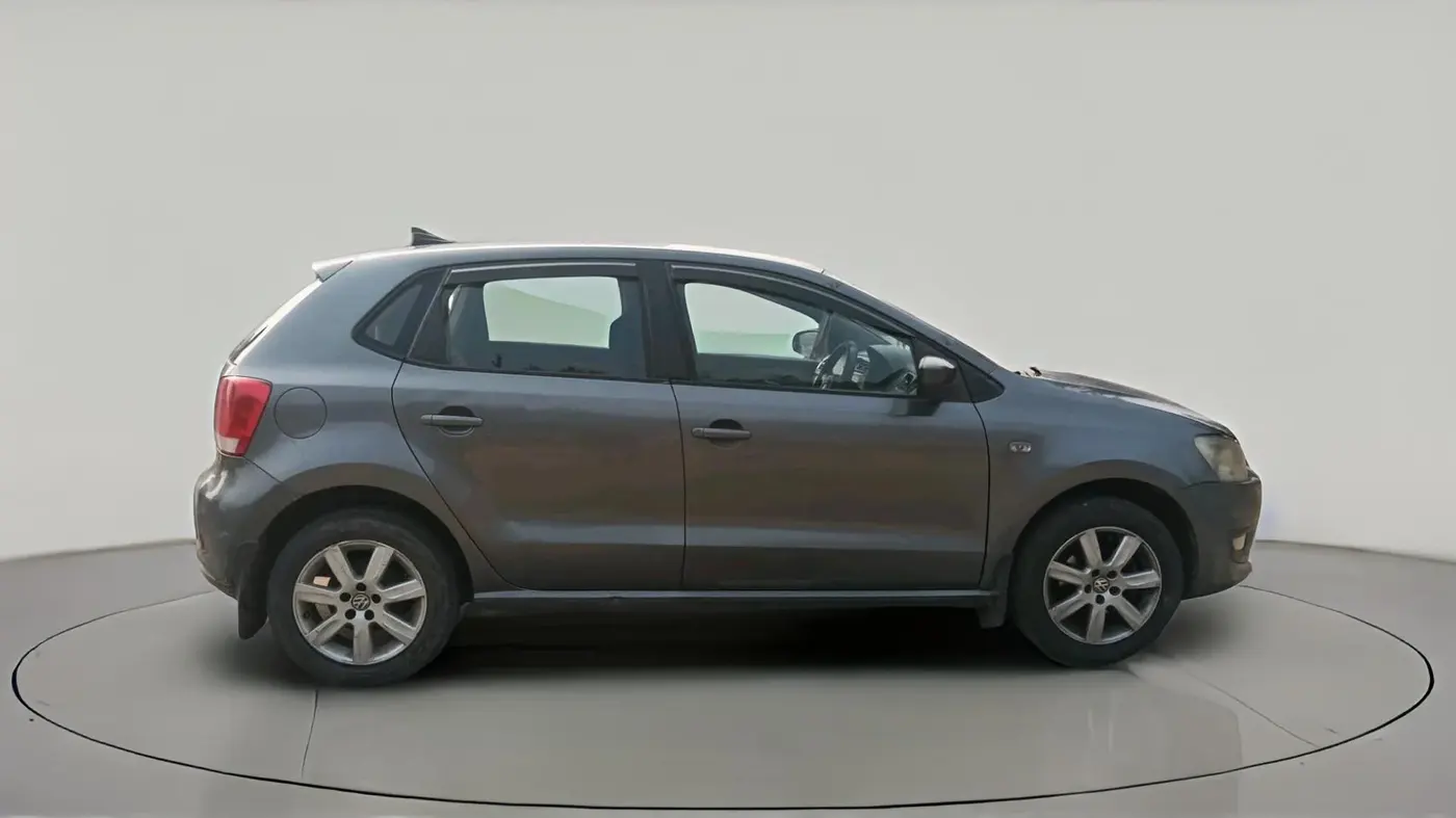 2012 Volkswagen Polo HIGHLINE1.2L, Petrol, Manual, 1,41,600 km, exterior