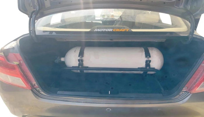 2022 Maruti Dzire ZXI CNG, CNG, Manual, 1,07,394 km, exterior