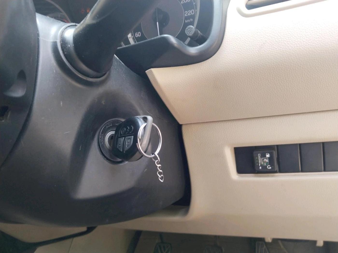 2019 Maruti Dzire VXI, CNG, Manual, 77,797 km, interior