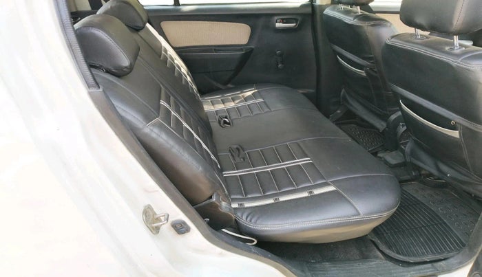2017 Maruti Wagon R 1.0 LXI CNG, CNG, Manual, 95,359 km, interior