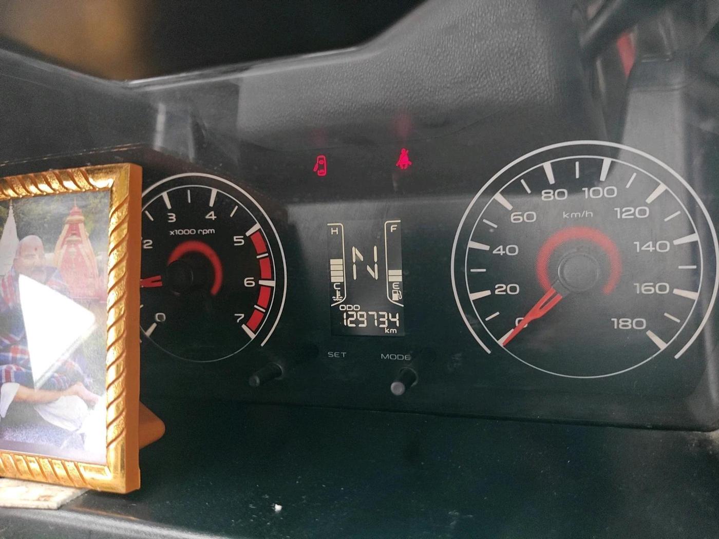 2017 Mahindra Kuv100 K4 PLUS D 6 STR, Diesel, Manual, 1,29,734 km, interior