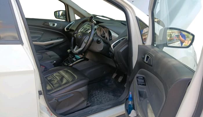2014 Ford Ecosport TITANIUM 1.0L ECOBOOST (OPT), Petrol, Manual, 83,586 km, interior