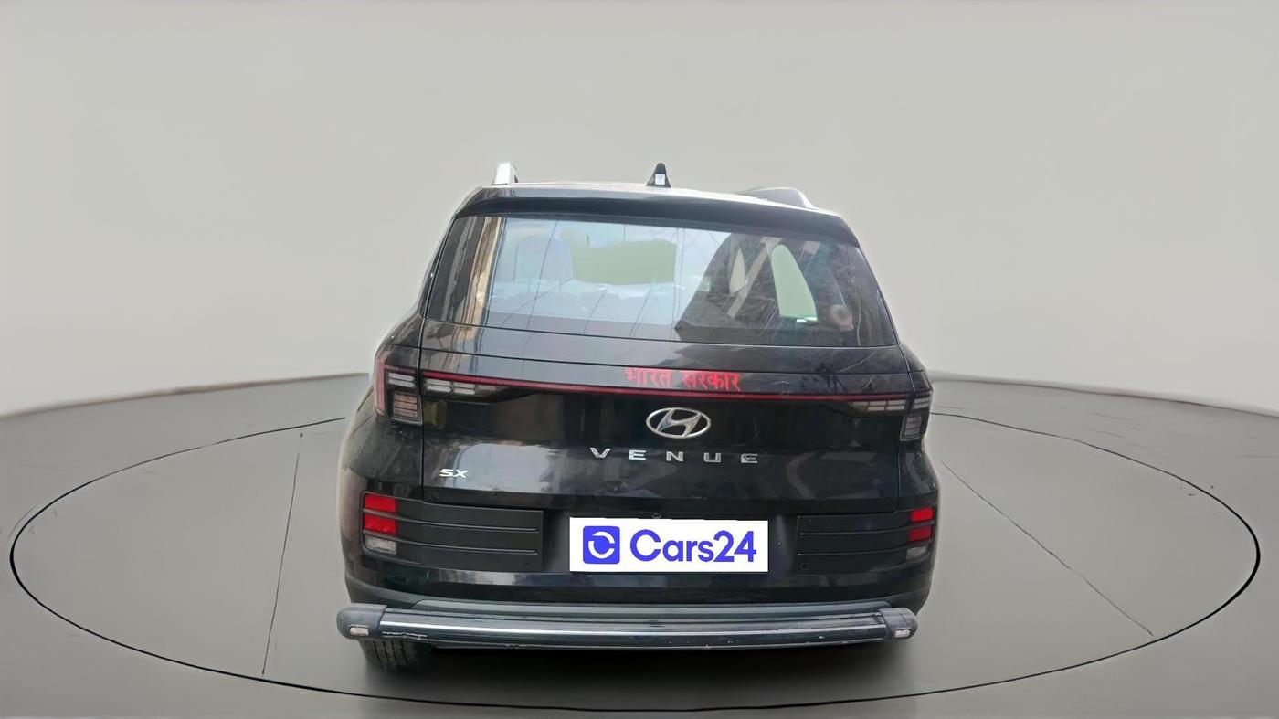 2024 Hyundai VENUE SX 1.2 PETROL, Petrol, Manual, 16,393 km, exterior