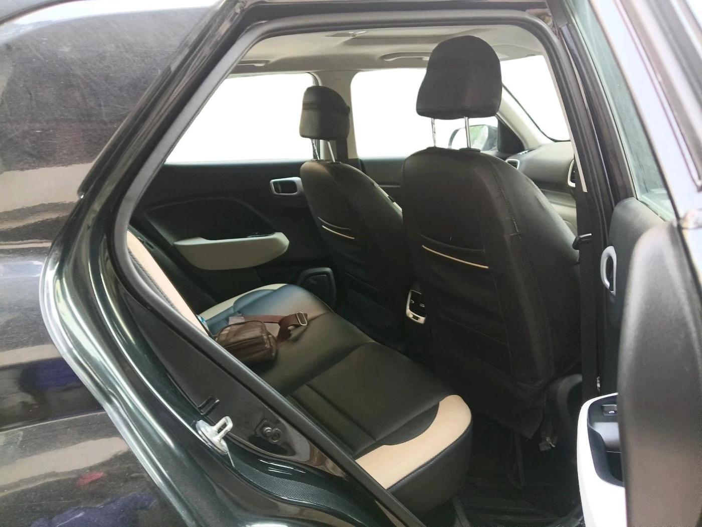 2024 Hyundai VENUE SX 1.2 PETROL, Petrol, Manual, 16,393 km, interior